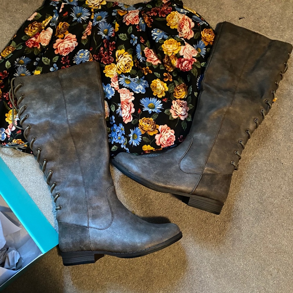 Brand new in box Lace up boots